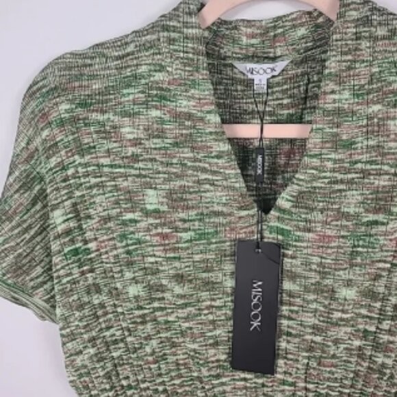 NEW Misook Mini Fit & Flare Green Dress V-neck Pleated Knit Size S MSRP $348 NWT - Picture 2 of 6